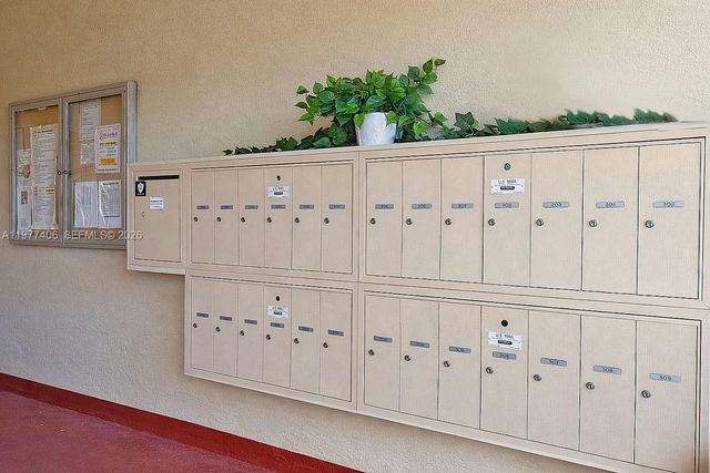 5300 Washington St D303, Hollywood, FL 33021