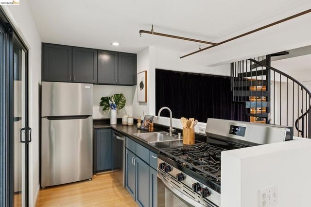 3113 Shattuck Ave 5, Berkeley, CA 94705