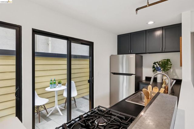 3113 Shattuck Ave 5, Berkeley, CA 94705