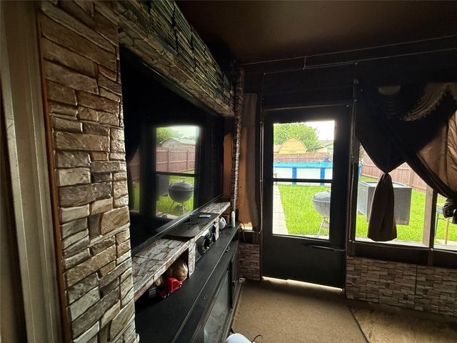 1021 Tracy Lane, Lancaster, TX 75134