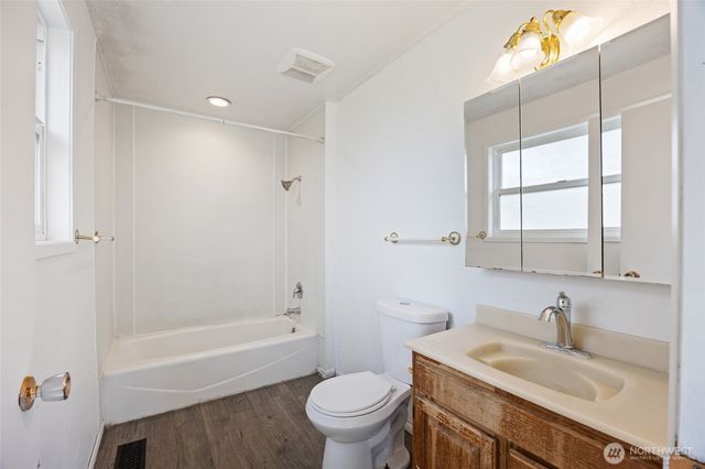 1634 S Wallace Street, Moses Lake, WA 98837