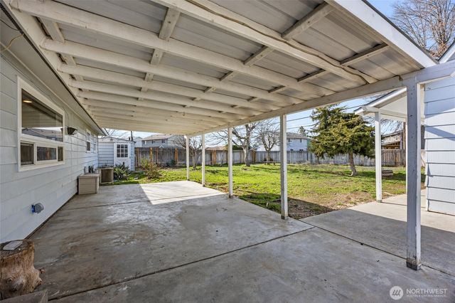 1634 S Wallace Street, Moses Lake, WA 98837