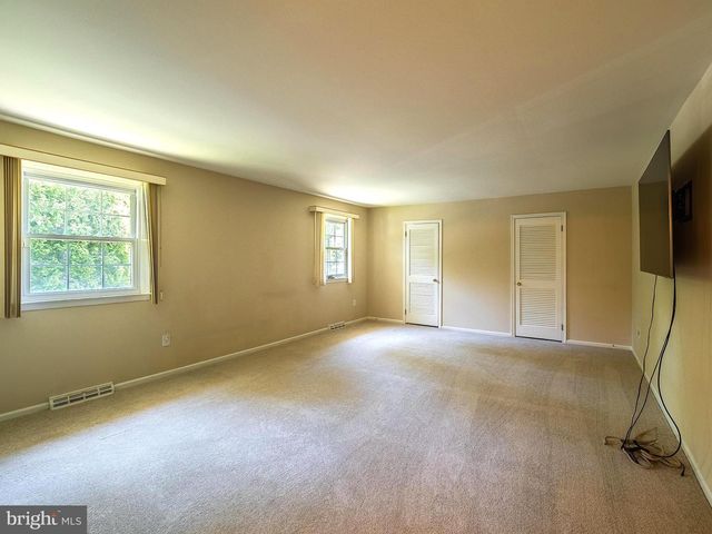 425 KENNEBEC RD, Cherry Hill, NJ 08002