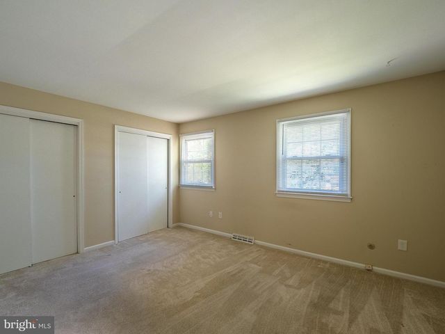 425 KENNEBEC RD, Cherry Hill, NJ 08002