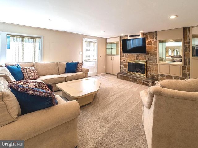 425 KENNEBEC RD, Cherry Hill, NJ 08002