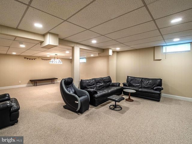 425 KENNEBEC RD, Cherry Hill, NJ 08002