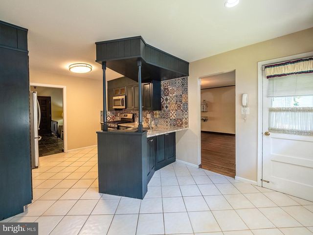 425 KENNEBEC RD, Cherry Hill, NJ 08002