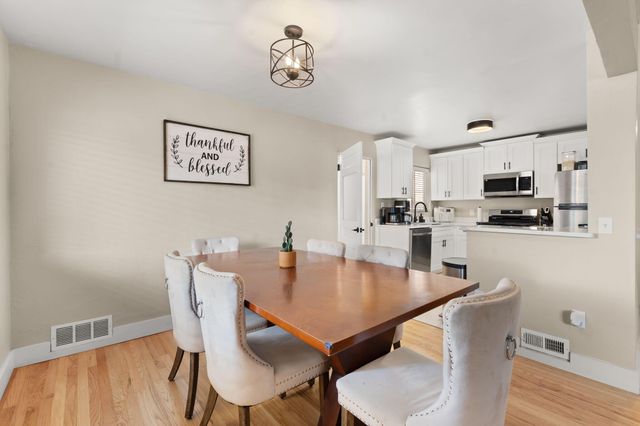 438 Truman Street NE, Albuquerque, NM 87108