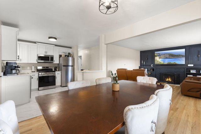 438 Truman Street NE, Albuquerque, NM 87108