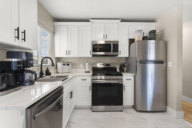 438 Truman Street NE, Albuquerque, NM 87108
