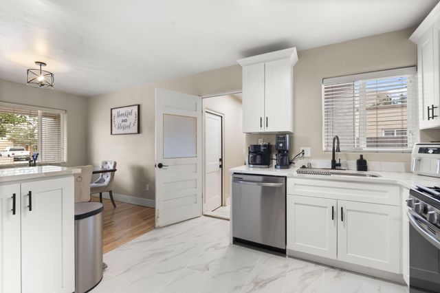 438 Truman Street NE, Albuquerque, NM 87108