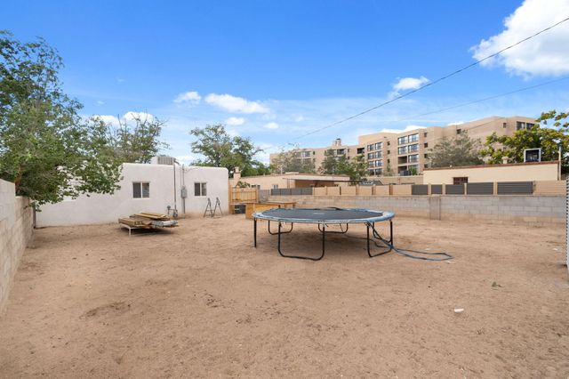 438 Truman Street NE, Albuquerque, NM 87108