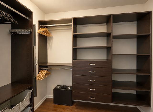 240 E Illinois Street 2706, Chicago, IL 60611