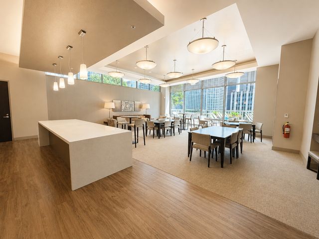 240 E Illinois Street 2706, Chicago, IL 60611