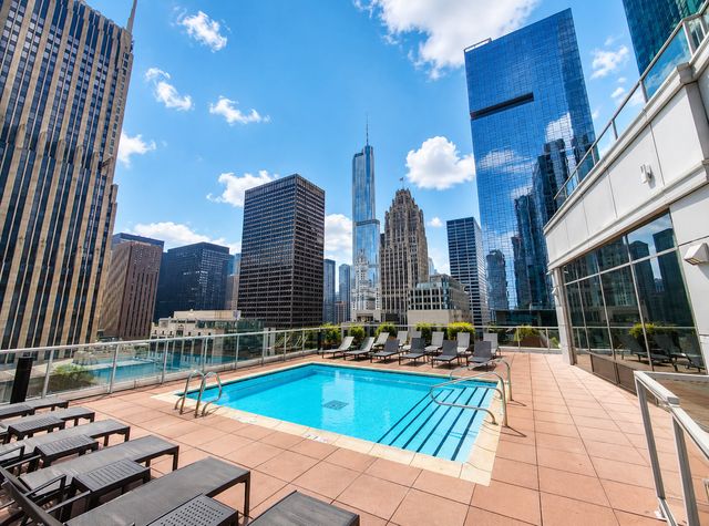 240 E Illinois Street 2706, Chicago, IL 60611