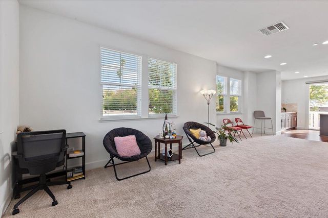 2041 Atlas Loop, Mountain View, CA 94043