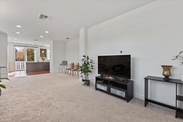 2041 Atlas Loop, Mountain View, CA 94043