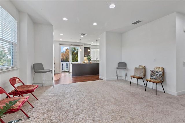 2041 Atlas Loop, Mountain View, CA 94043