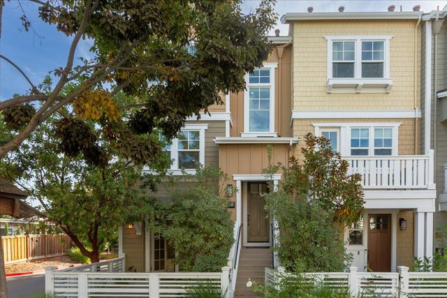 2041 Atlas Loop, Mountain View, CA 94043