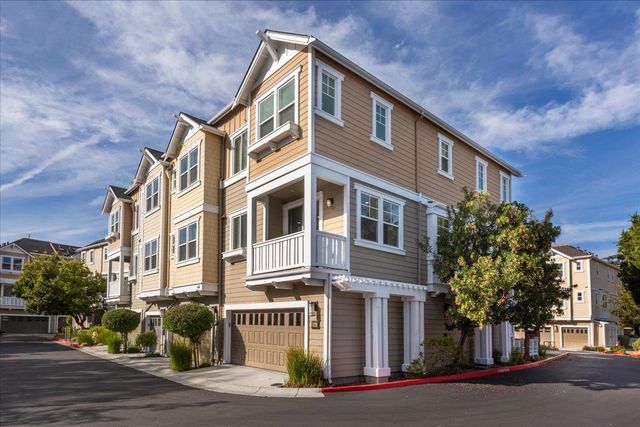 2041 Atlas Loop, Mountain View, CA 94043