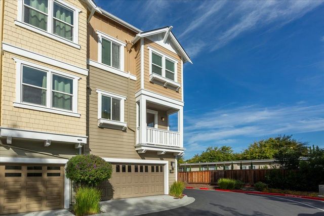 2041 Atlas Loop, Mountain View, CA 94043