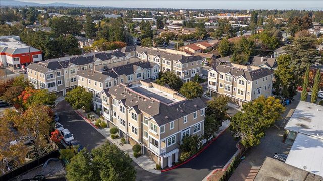 2041 Atlas Loop, Mountain View, CA 94043