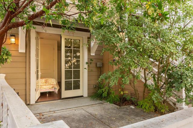 2041 Atlas Loop, Mountain View, CA 94043