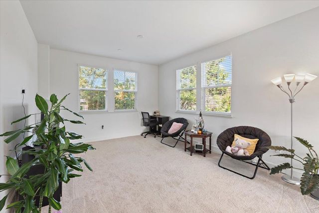 2041 Atlas Loop, Mountain View, CA 94043