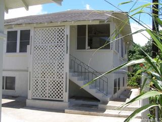 1240 Palamea Lane B, Honolulu, HI 96817
