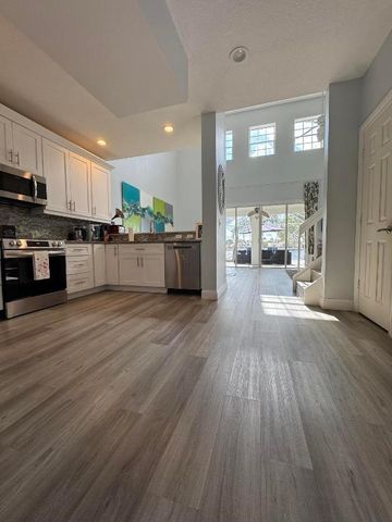 10714 Pelican Drive, Wellington, FL 33414