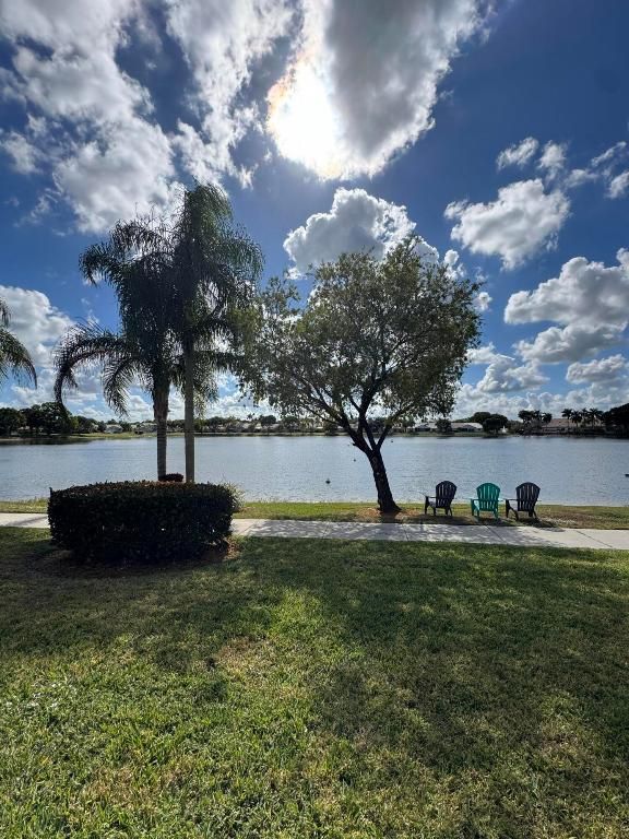 10714 Pelican Drive, Wellington, FL 33414