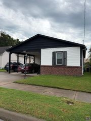 1305 NE Atchison AVE, Topeka, KS 66616