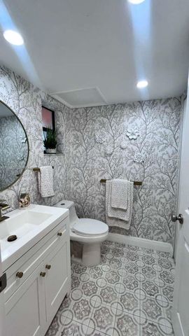 10303 Sunrise Lakes Blvd 211, Sunrise, FL 33322