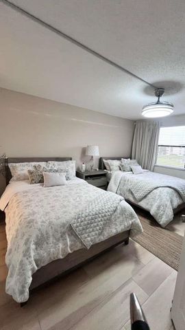 10303 Sunrise Lakes Blvd 211, Sunrise, FL 33322