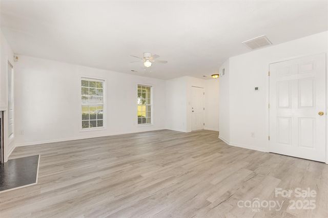9664 Littleleaf Drive, Charlotte, NC 28215