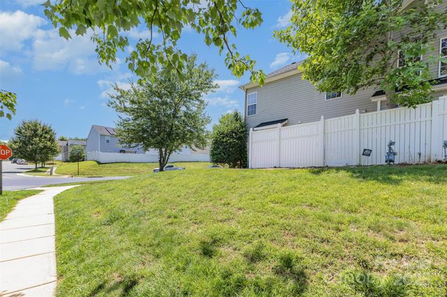 9664 Littleleaf Drive, Charlotte, NC 28215