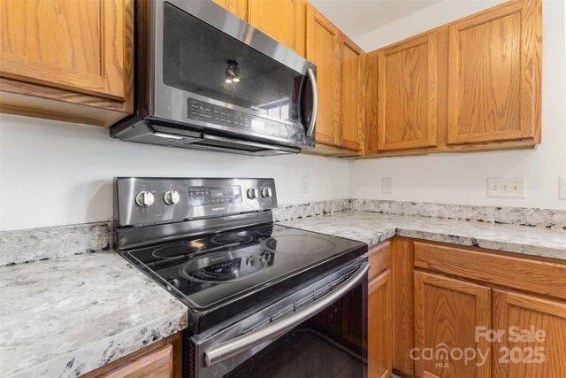 9664 Littleleaf Drive, Charlotte, NC 28215
