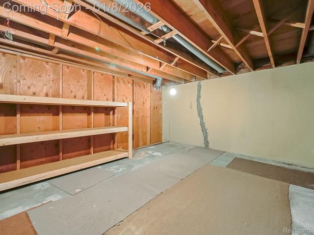 801 W Long Lake Road 4, Bloomfield Hills, MI 48302