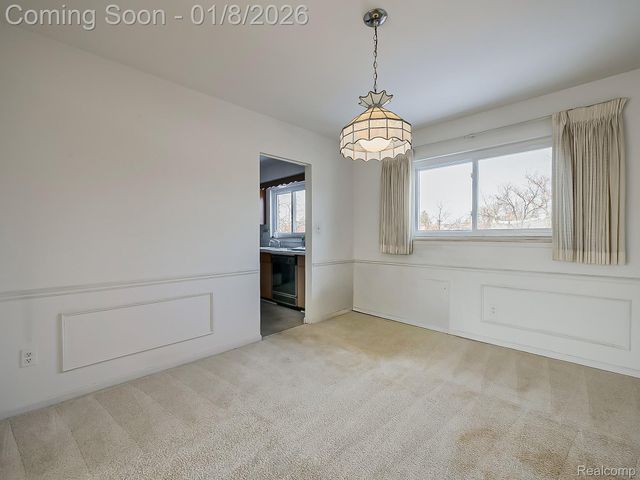 801 W Long Lake Road 4, Bloomfield Hills, MI 48302