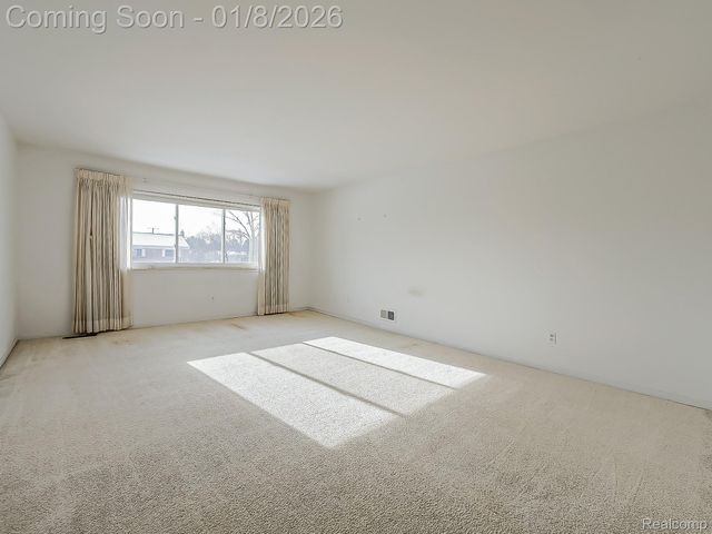 801 W Long Lake Road 4, Bloomfield Hills, MI 48302