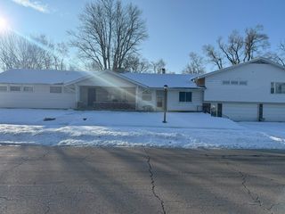 704 W McKinley Street, Harvard, IL 60033