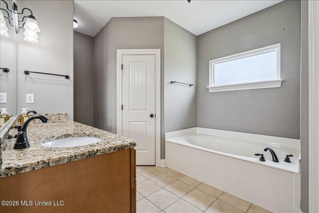 3033 Raspberry Red Cove, Southaven, MS 38672