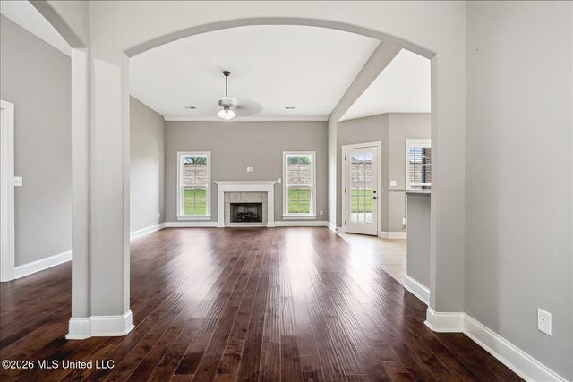 3033 Raspberry Red Cove, Southaven, MS 38672
