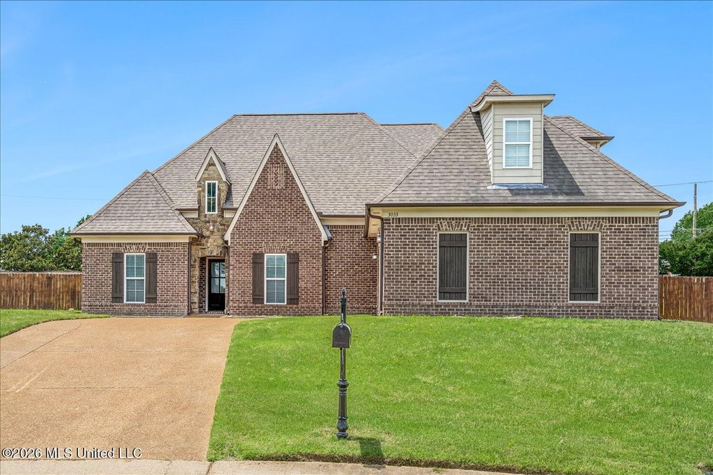3033 Raspberry Red Cove, Southaven, MS 38672