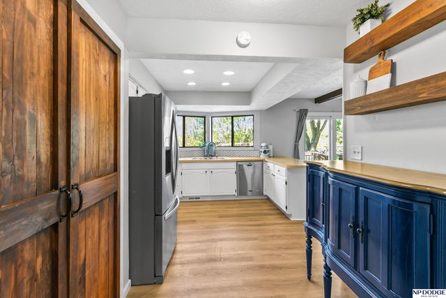 14220 Drexel Circle, Omaha, NE 68137