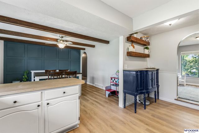 14220 Drexel Circle, Omaha, NE 68137
