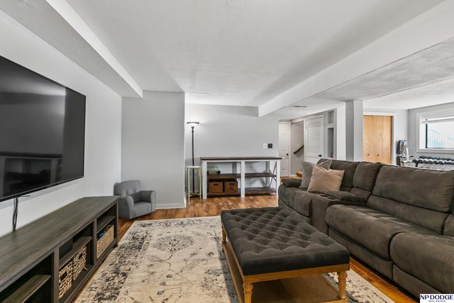 14220 Drexel Circle, Omaha, NE 68137