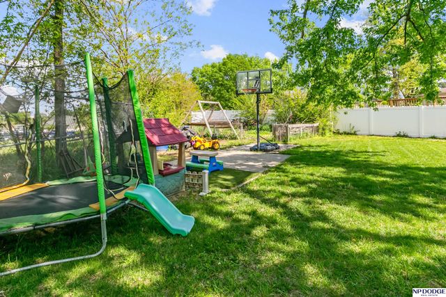 14220 Drexel Circle, Omaha, NE 68137