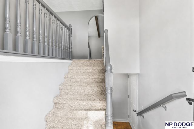 14220 Drexel Circle, Omaha, NE 68137