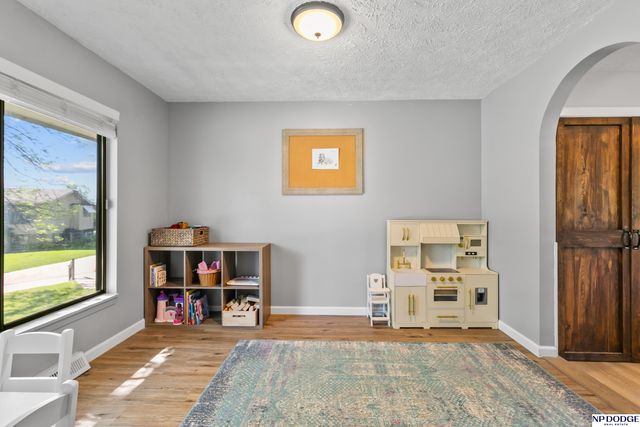 14220 Drexel Circle, Omaha, NE 68137